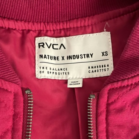 RVCA women’s mason quilted jacket in red - Picture 4 of 4